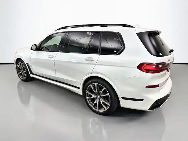 2020 BMW X7 M50i