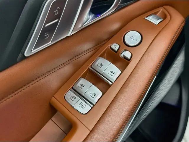 2020 BMW X7 M50i