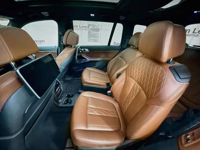 2020 BMW X7 M50i