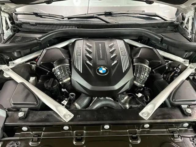 2020 BMW X7 M50i
