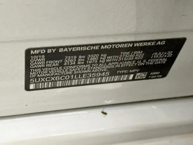 2020 BMW X7 M50i