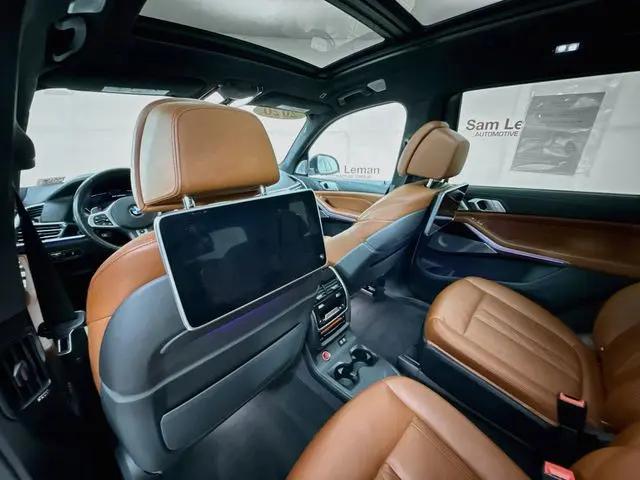 2020 BMW X7 M50i
