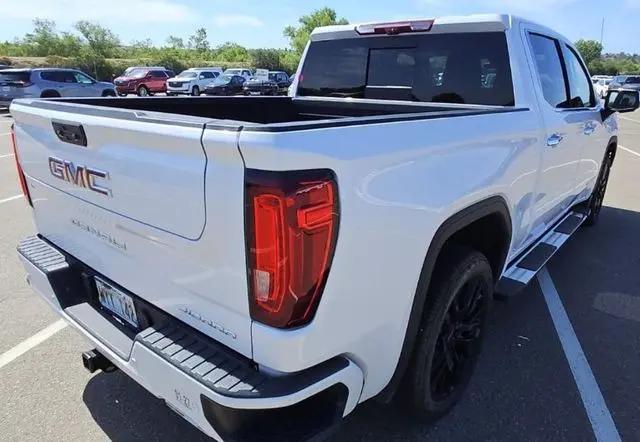 2023 GMC Sierra 1500 4WD Crew Cab Short Box Denali
