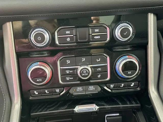 2023 GMC Yukon 4WD Denali