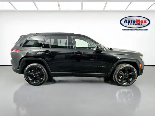 2022 Jeep Grand Cherokee Altitude 4x4