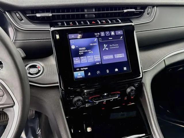 2024 Jeep Grand Cherokee L Laredo 4x4