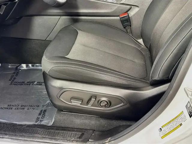2024 Jeep Grand Cherokee L Laredo 4x4