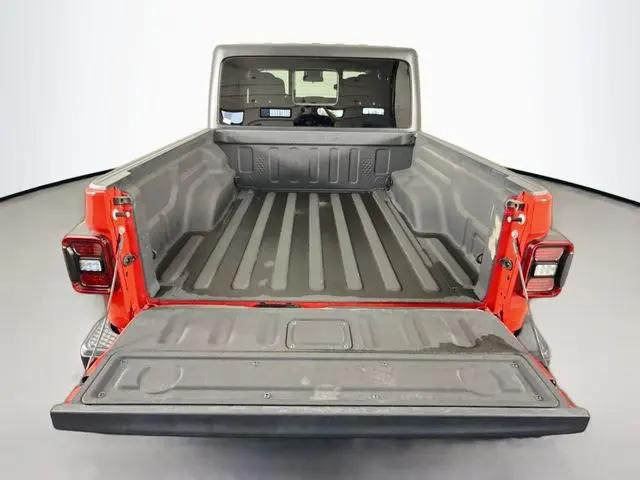 2024 Jeep Gladiator Sport