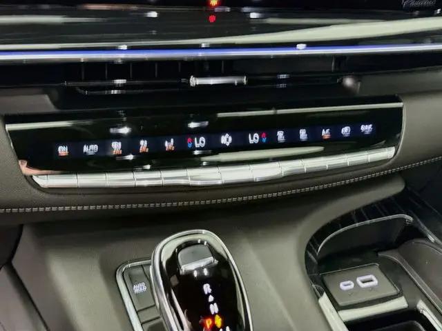 2023 Cadillac Escalade 4WD Sport