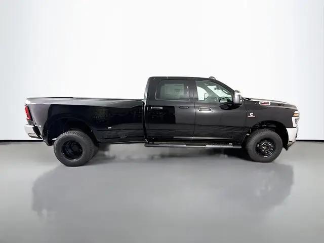2026 Ram 3500 Tradesman Crew Cab 4x4 8' Box