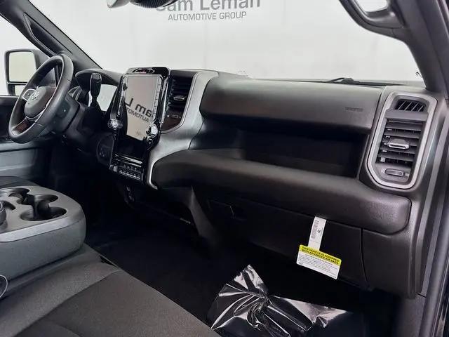 2026 Ram 3500 Tradesman Crew Cab 4x4 8' Box