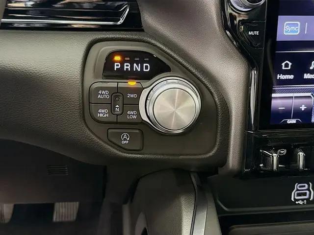 2026 Ram 1500 Laramie Crew Cab 4x4 5'7" Box