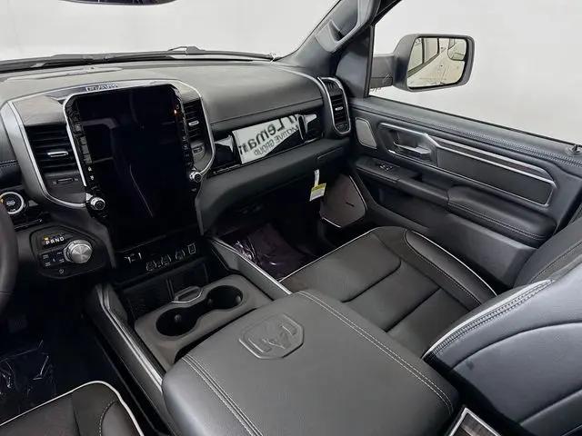 2026 Ram 1500 Laramie Crew Cab 4x4 5'7" Box