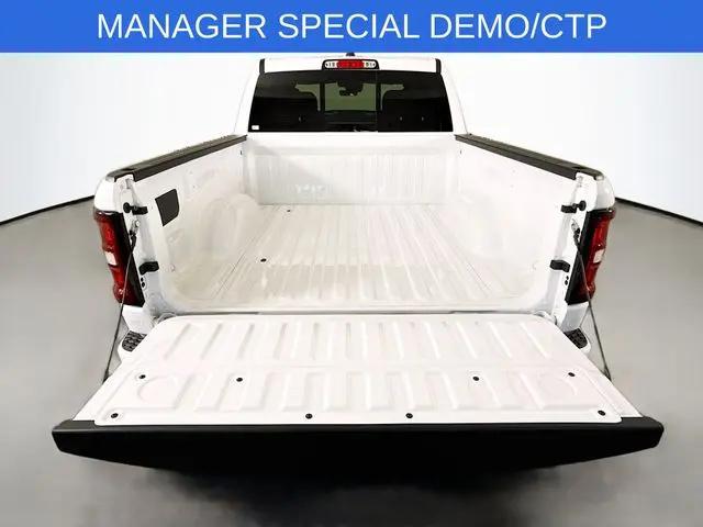 2026 Ram 1500 Express Crew Cab 4x4 57 Box
