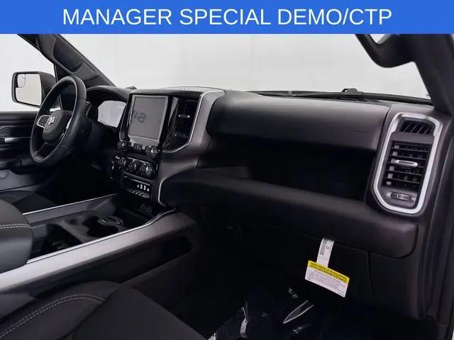 2026 Ram 1500 Express Crew Cab 4x4 57 Box
