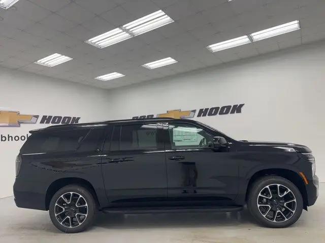 2026 Chevrolet Suburban RST, 4WD