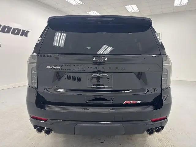 2026 Chevrolet Suburban RST, 4WD