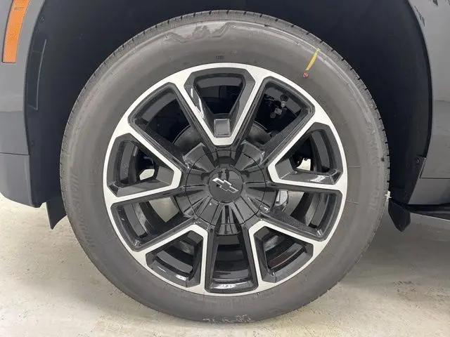 2026 Chevrolet Suburban RST, 4WD
