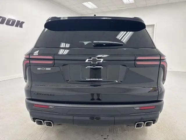 2026 Chevrolet Traverse FWD LT