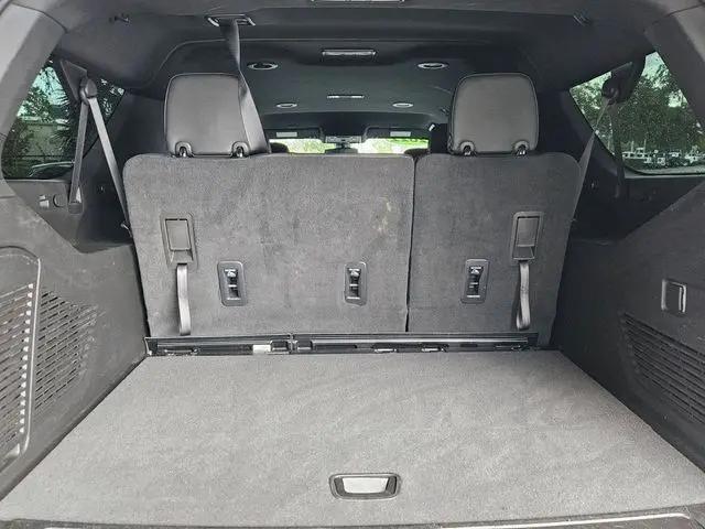 2022 GMC Yukon XL 2WD SLT