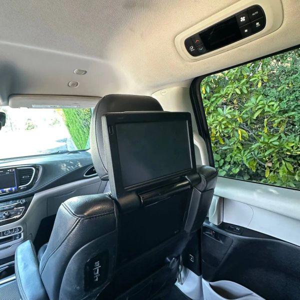 2022 Chrysler Pacifica Hybrid Touring L