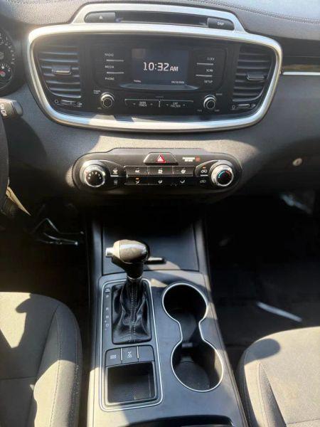 2016 Kia Sorento 3.3L LX