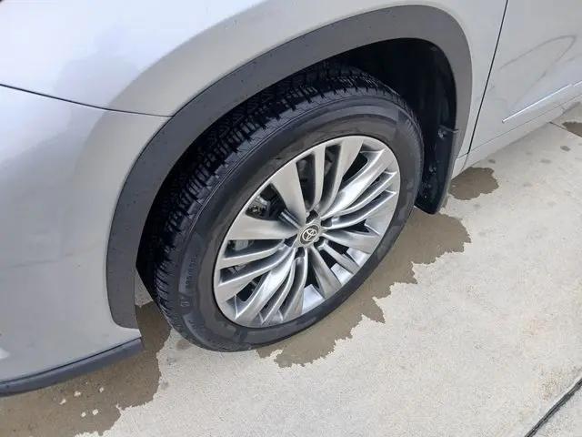 2020 Toyota Highlander Platinum