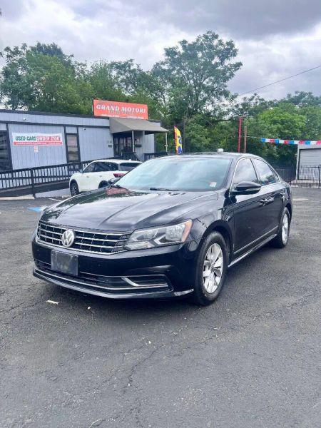 2017 Volkswagen Passat 1.8T S