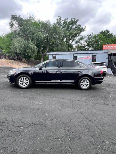 2017 Volkswagen Passat 1.8T S