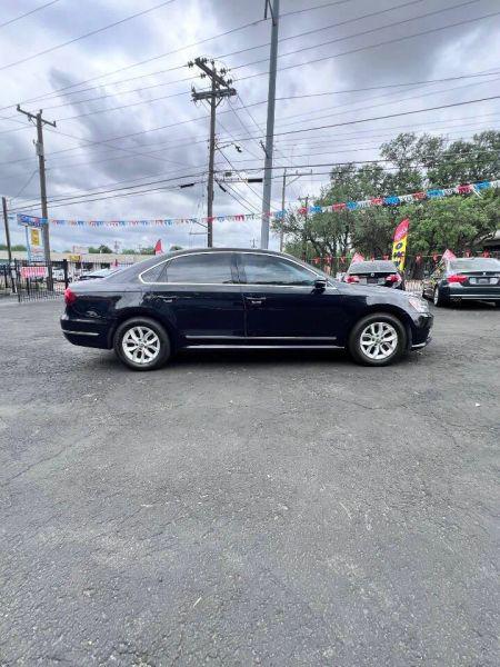 2017 Volkswagen Passat 1.8T S