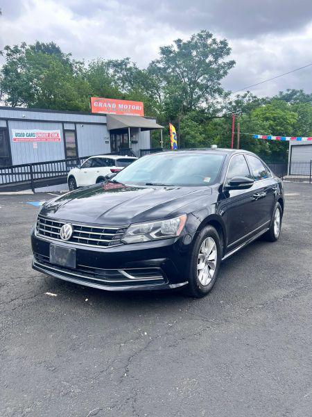 2017 Volkswagen Passat 1.8T S