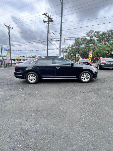 2017 Volkswagen Passat 1.8T S
