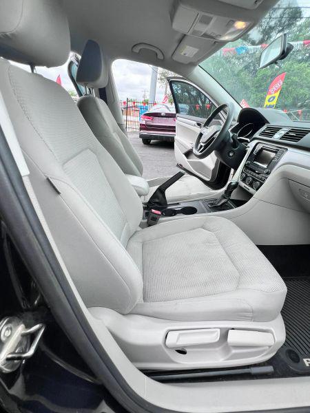 2017 Volkswagen Passat 1.8T S