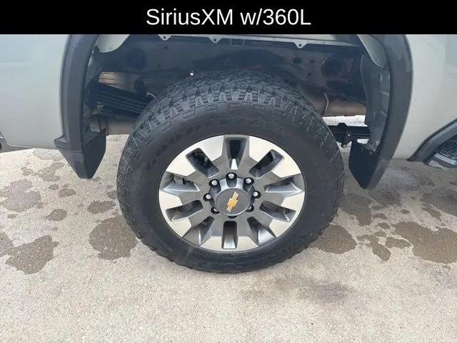 2024 Chevrolet Silverado 2500HD 4WD Crew Cab Standard Bed Custom