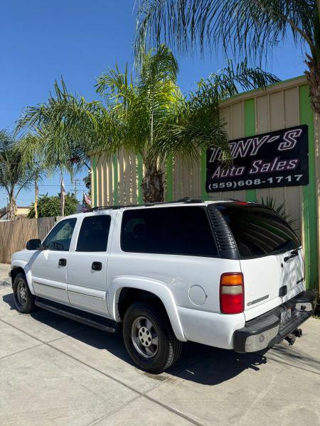 2003 Chevrolet Suburban LS