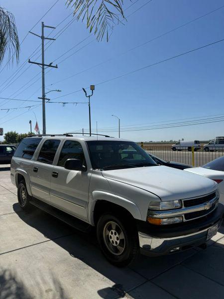2003 Chevrolet Suburban LS