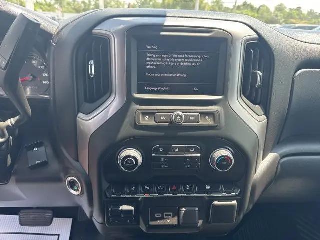 2024 Chevrolet Silverado 2500HD 4WD Crew Cab Standard Bed Custom