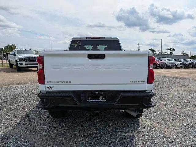 2024 Chevrolet Silverado 2500HD 4WD Crew Cab Standard Bed Custom