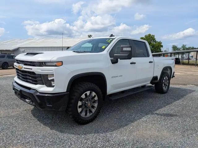 2024 Chevrolet Silverado 2500HD 4WD Crew Cab Standard Bed Custom