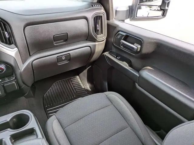 2024 Chevrolet Silverado 2500HD 4WD Crew Cab Standard Bed Custom