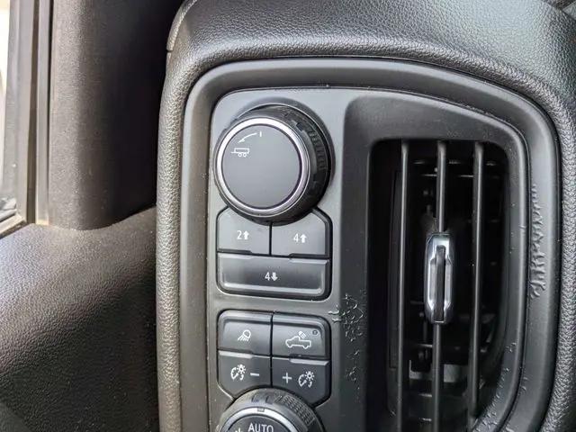 2024 Chevrolet Silverado 2500HD 4WD Crew Cab Standard Bed Custom