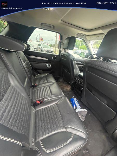 2017 Land Rover Discovery FIRST EDITION
