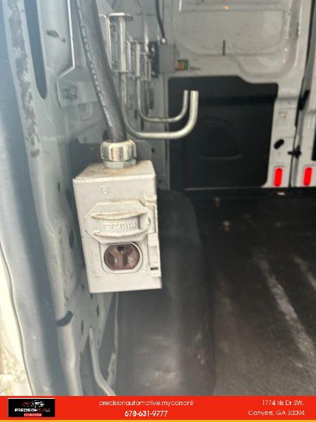 2015 Ford Transit w/60/40 Side Door w/RWB