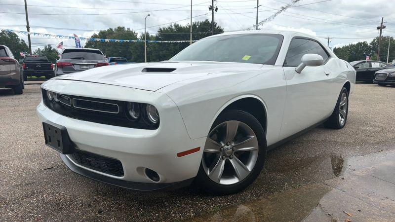 2016 Dodge Challenger SXT