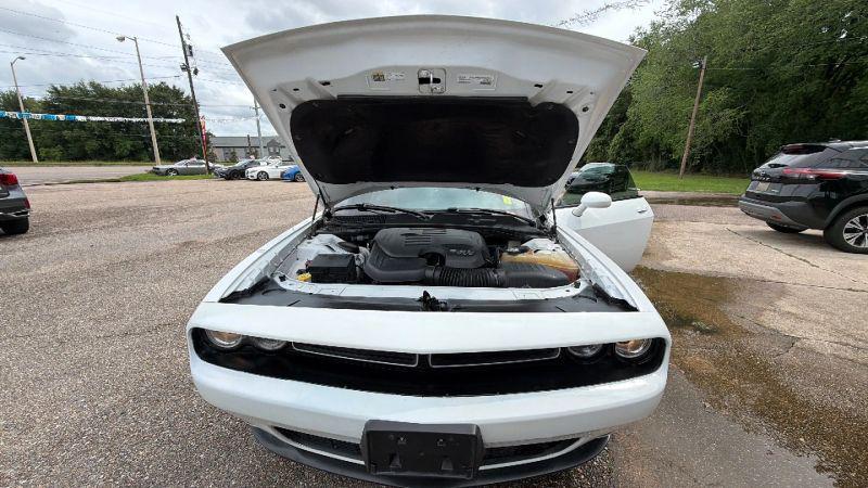 2016 Dodge Challenger SXT