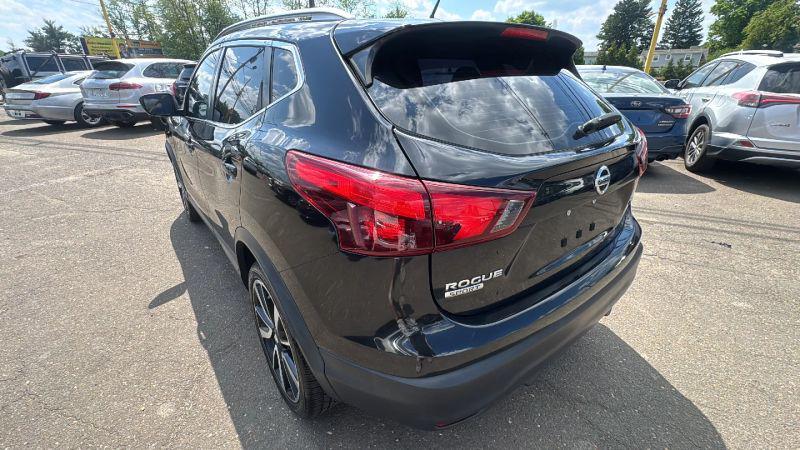 2017 Nissan Rogue Sport SL