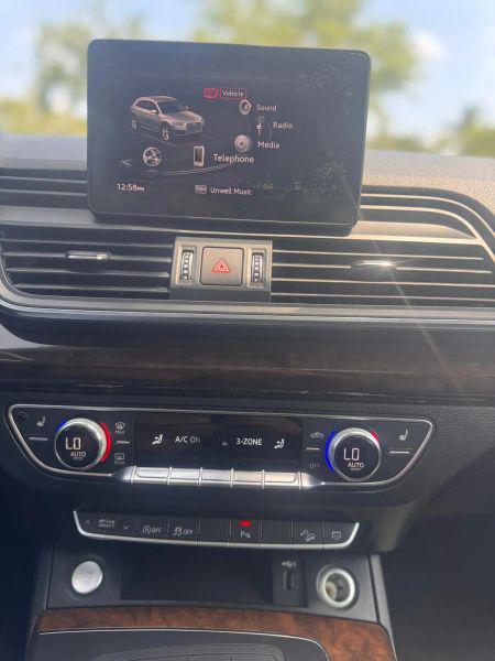 2020 Audi Q5 Titanium Premium 45 TFSI quattro S tronic