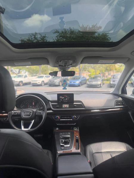 2020 Audi Q5 Titanium Premium 45 TFSI quattro S tronic