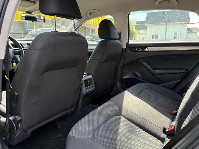 2014 Volkswagen Passat 2.5L S