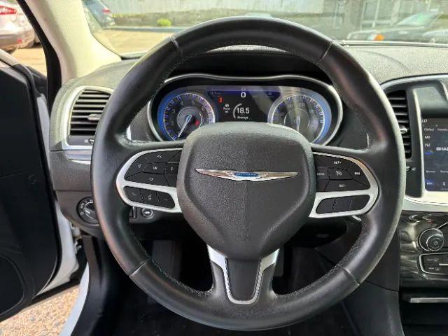 2018 Chrysler 300 Touring